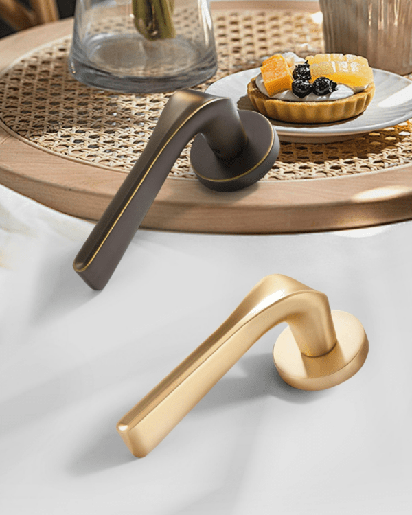 Solid brass cabinet pull handles BR137-160