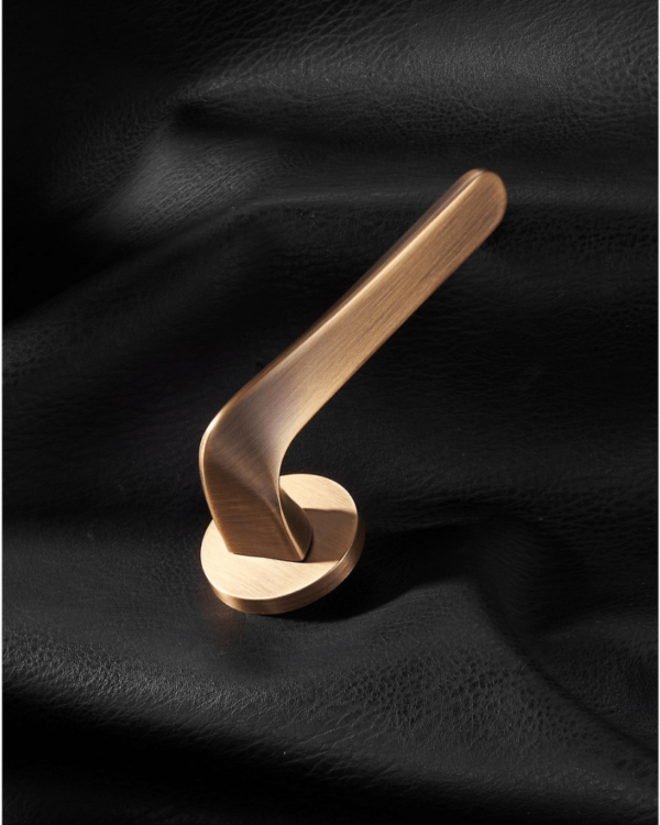 Solid brass cabinet pull handles BR137-160 (3)